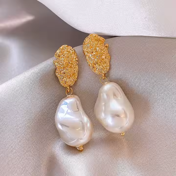 Premium Drop Earrings – Timeless Drops