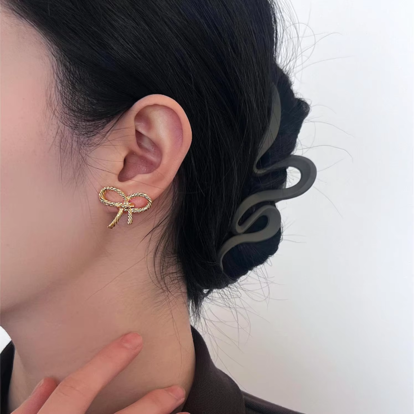 Gold Bow Earrings