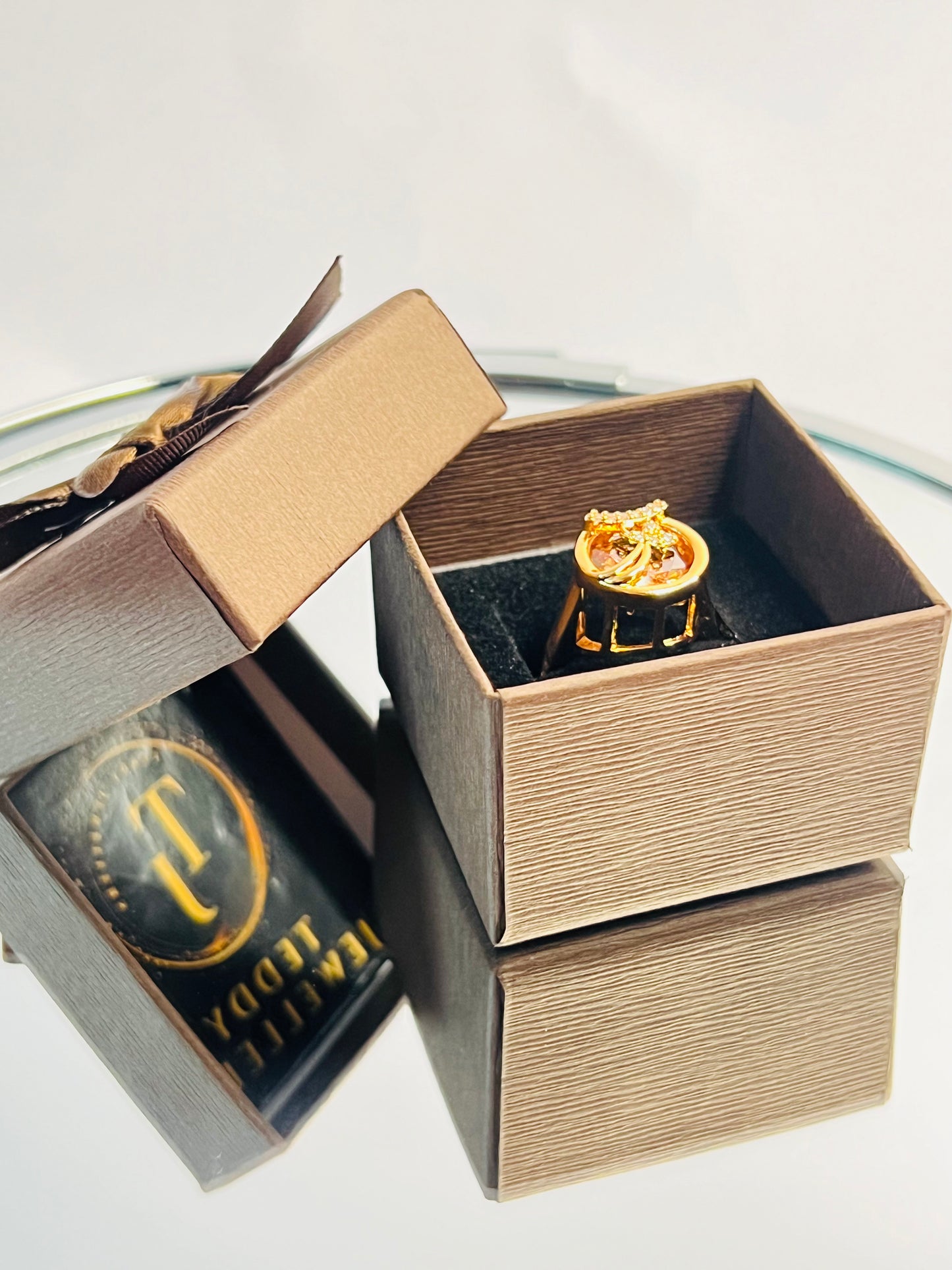 JEWELMA Gold Ring with Orange Stone