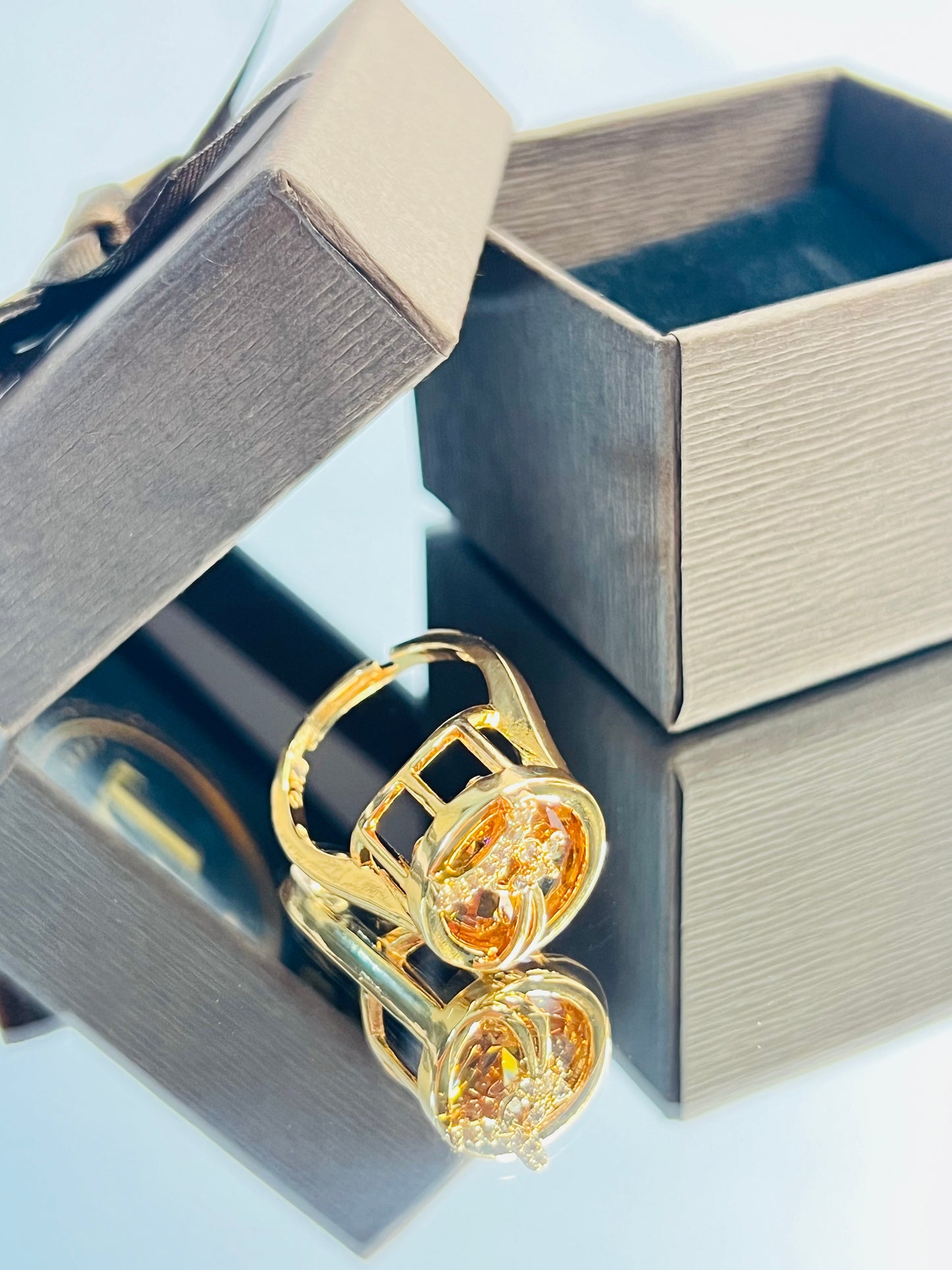 JEWELMA Gold Ring with Orange Stone