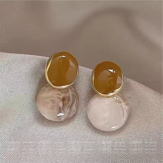 Glossy Drop Earrings – Sleek & Shiny
