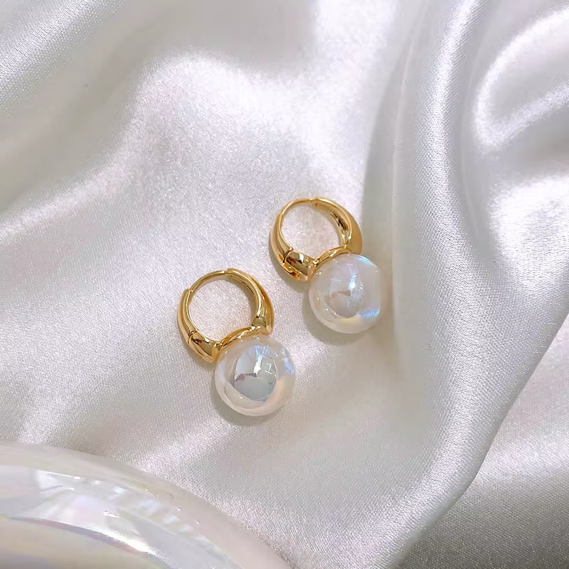 Elegant Sophisticated Pearl Earrings
