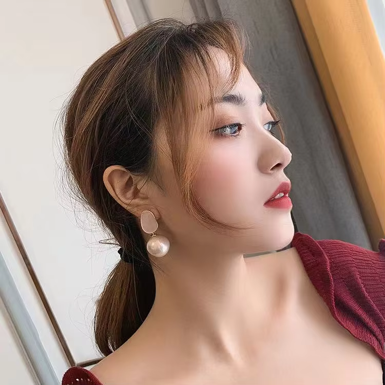 Elegant Pearl Drop Earrings