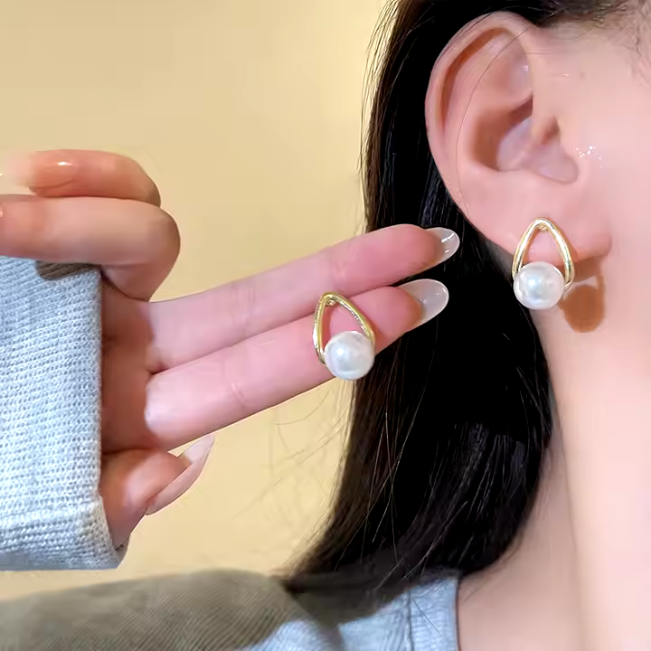 Elegant Oval Pearl Stud Earrings