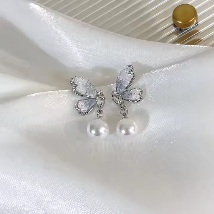 Butterfly Pearl Drops – Dreamy Elegance