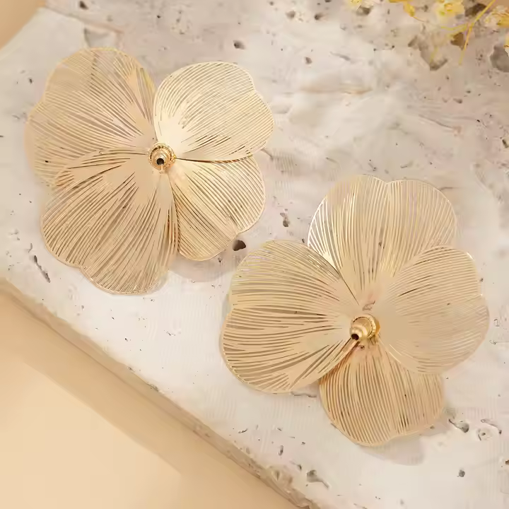 Gold Flower Pearl Earrings