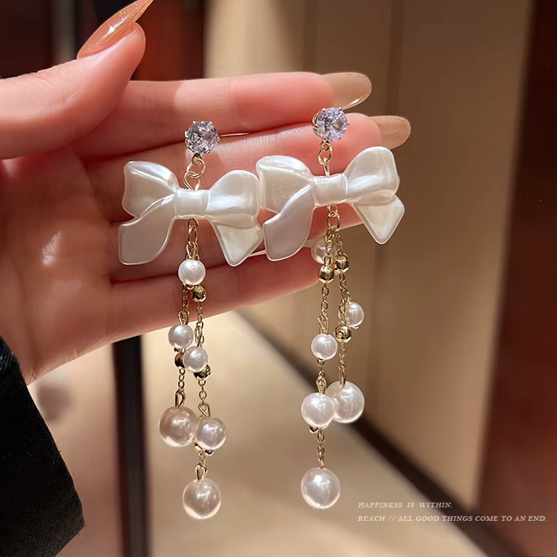 Elegant Bowknot Pearl Earrings