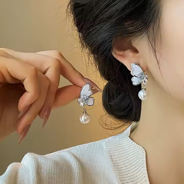 Butterfly Pearl Drops – Dreamy Elegance