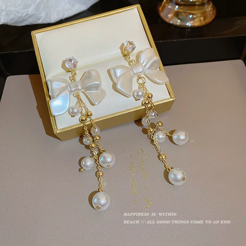 Elegant Bowknot Pearl Earrings