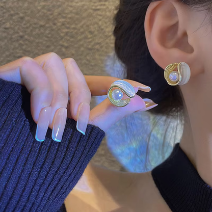 Pearl White Stud Earrings – Minimalist Vibes