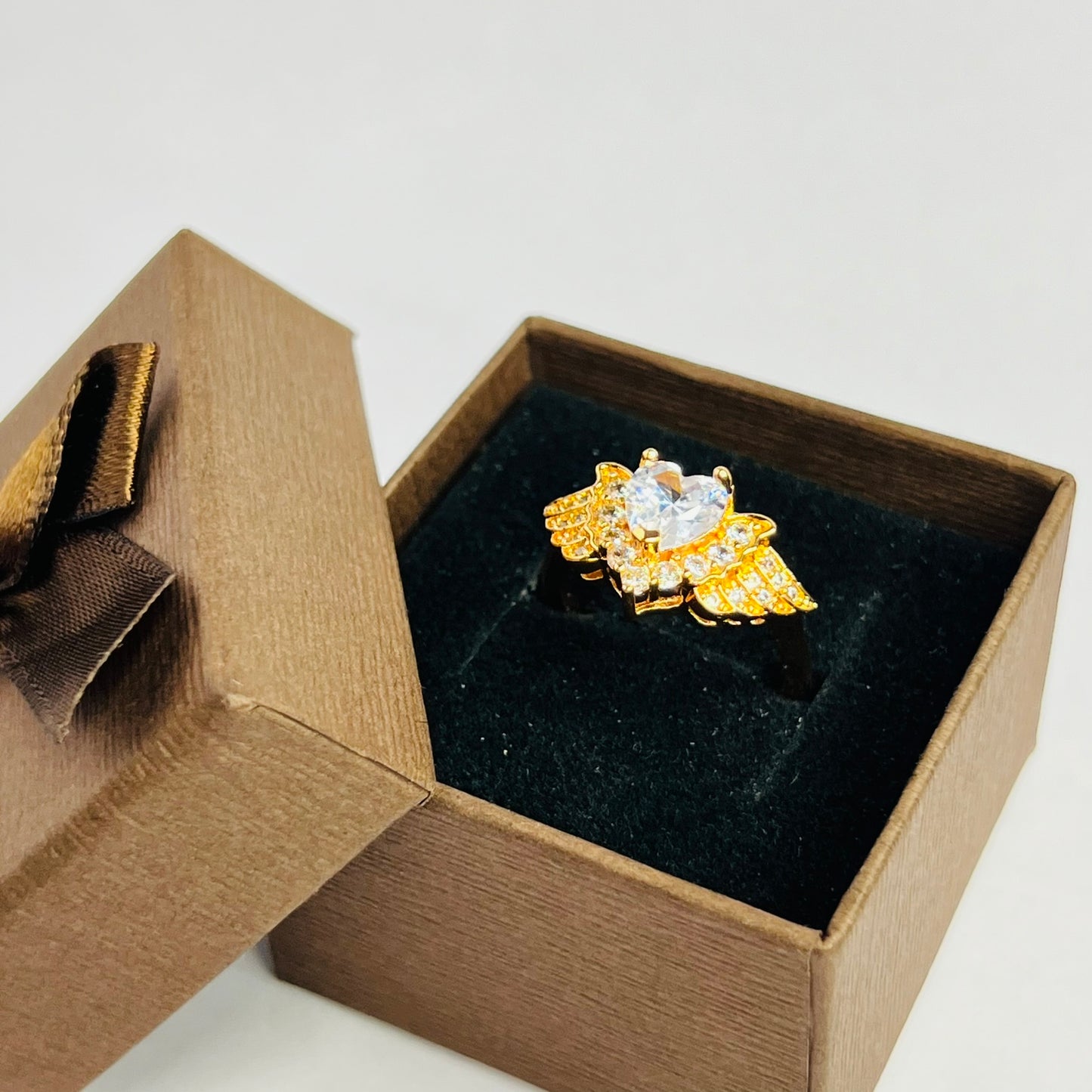 JEWELMA Gold Ring with White Heart Stone