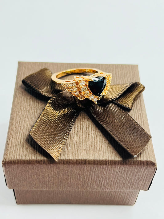 JEWELMA Gold Ring with Black Heart Stone