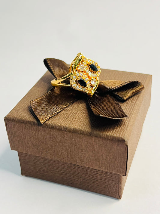 JEWELMA Gold Ring with Cat Eye Stones